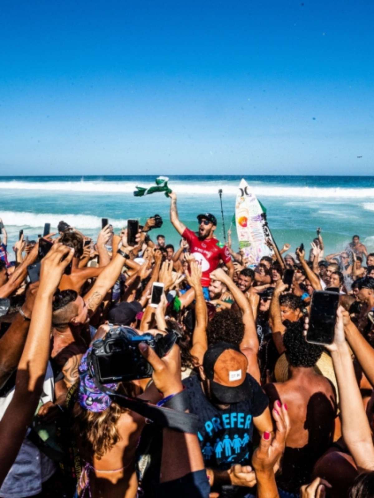 Após adiamentos, final do Mundial de Surfe 2021 acontece hoje (14)