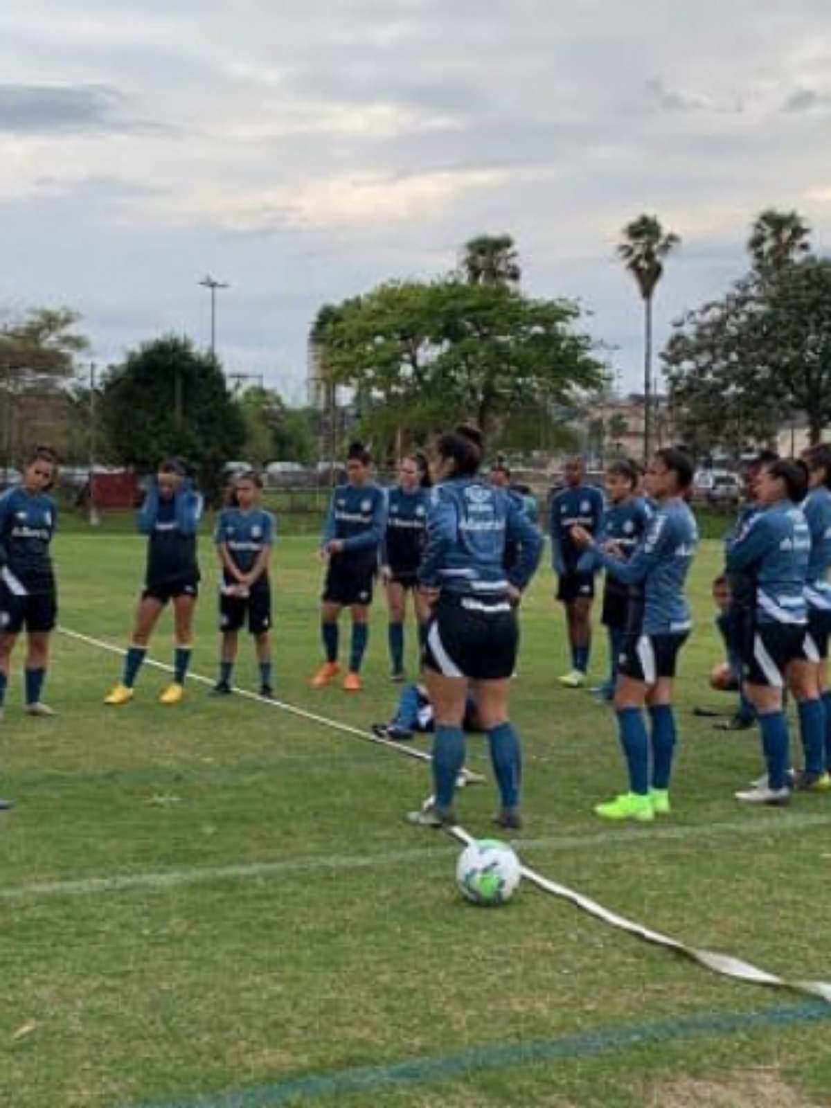 Grêmio embarca para Belo Horizonte com apenas 12 atletas para estreia no Brasileiro  Feminino
