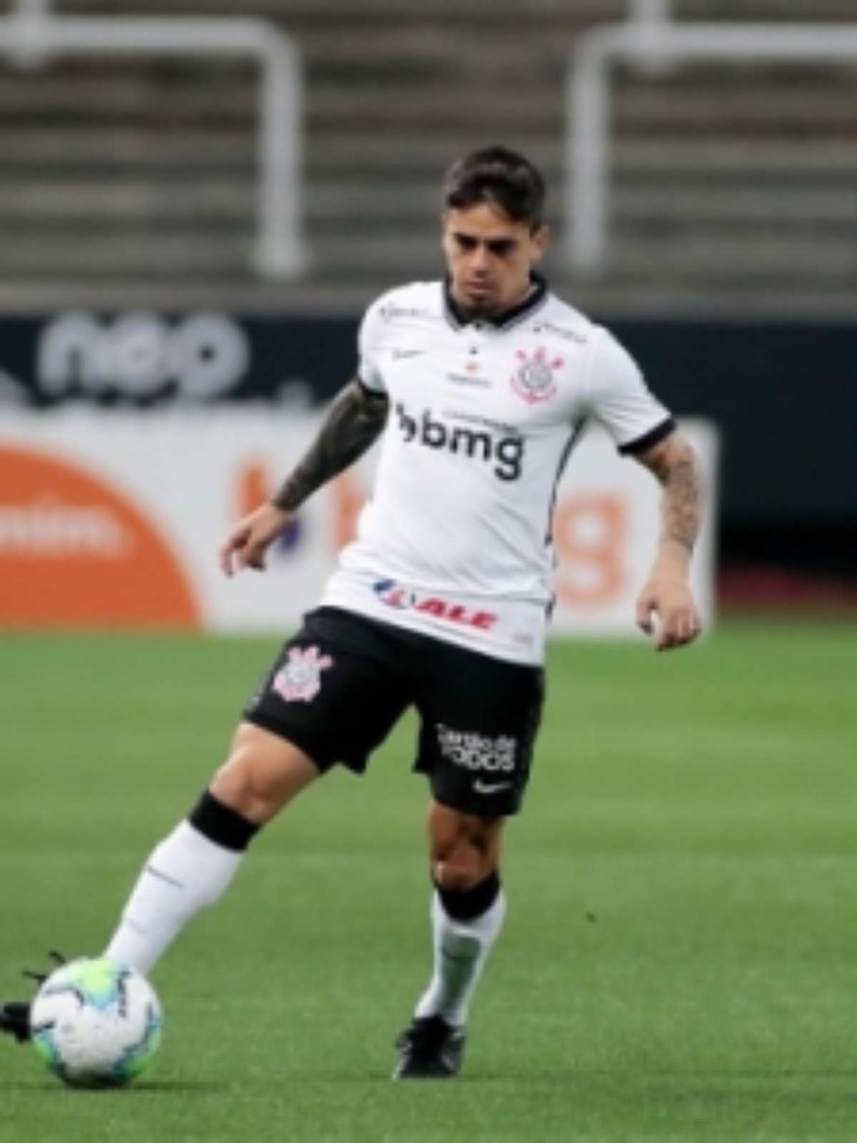 Com 475 jogos, Fagner entra no top-10 de jogadores que mais atuaram pelo  Corinthians