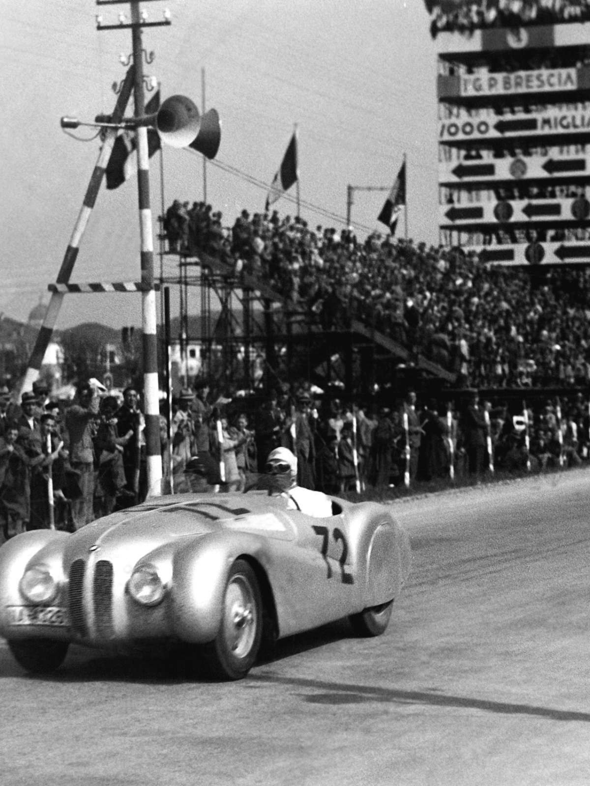 Pista De Corridas De Carros De Luxo, Tal Como Vista De Cima a