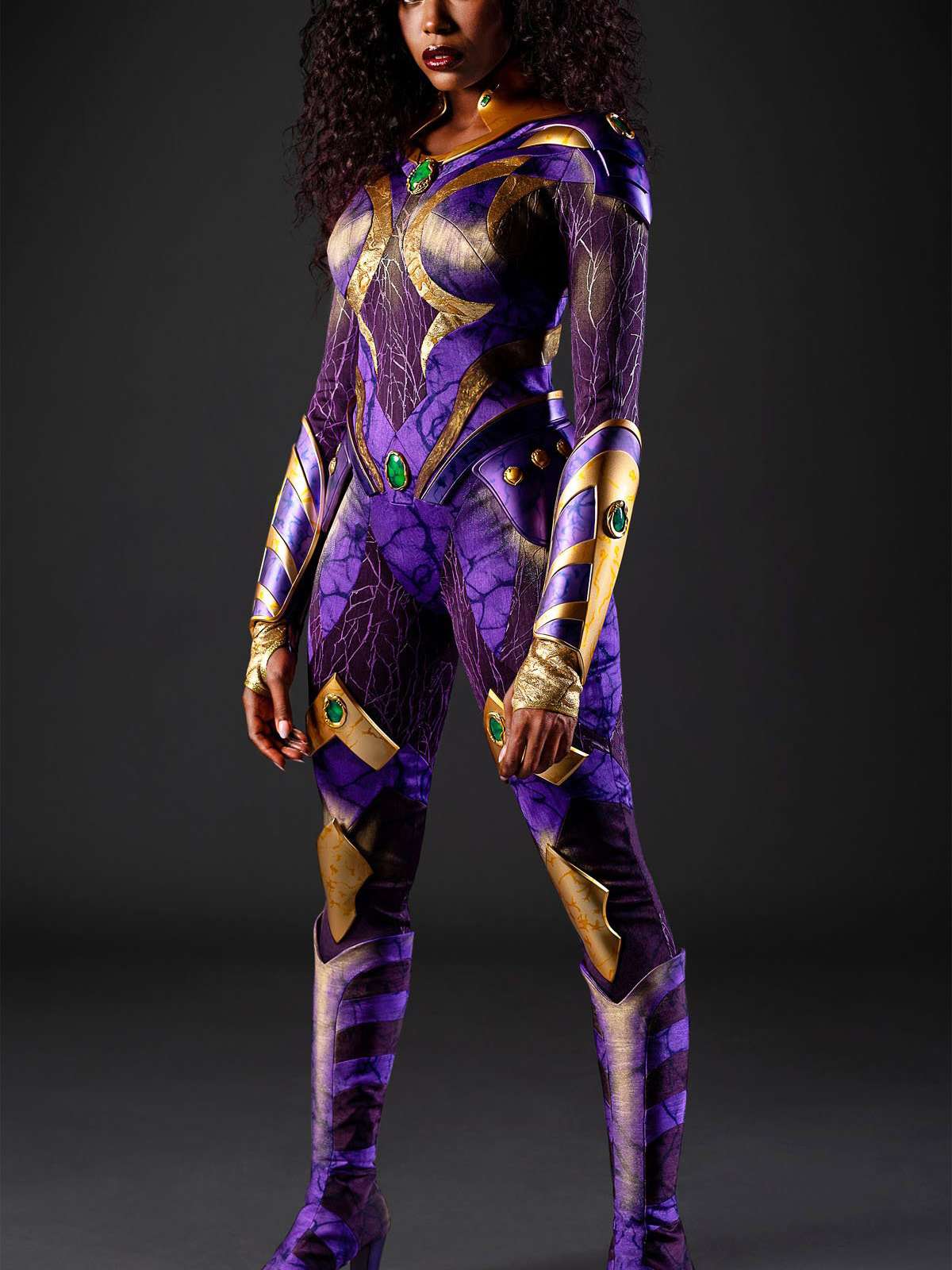 Revelado novo traje de Estelar na 3ª temporada de Titans; veja detalhes