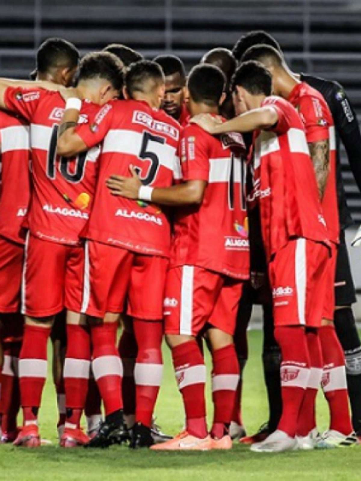 CRB - Clube de Regatas Brasil - O primeiro volante Wesley Dias é o mais  novo reforço do Galo para a disputa da Série B. O atleta que pertence ao  Estoril Praia