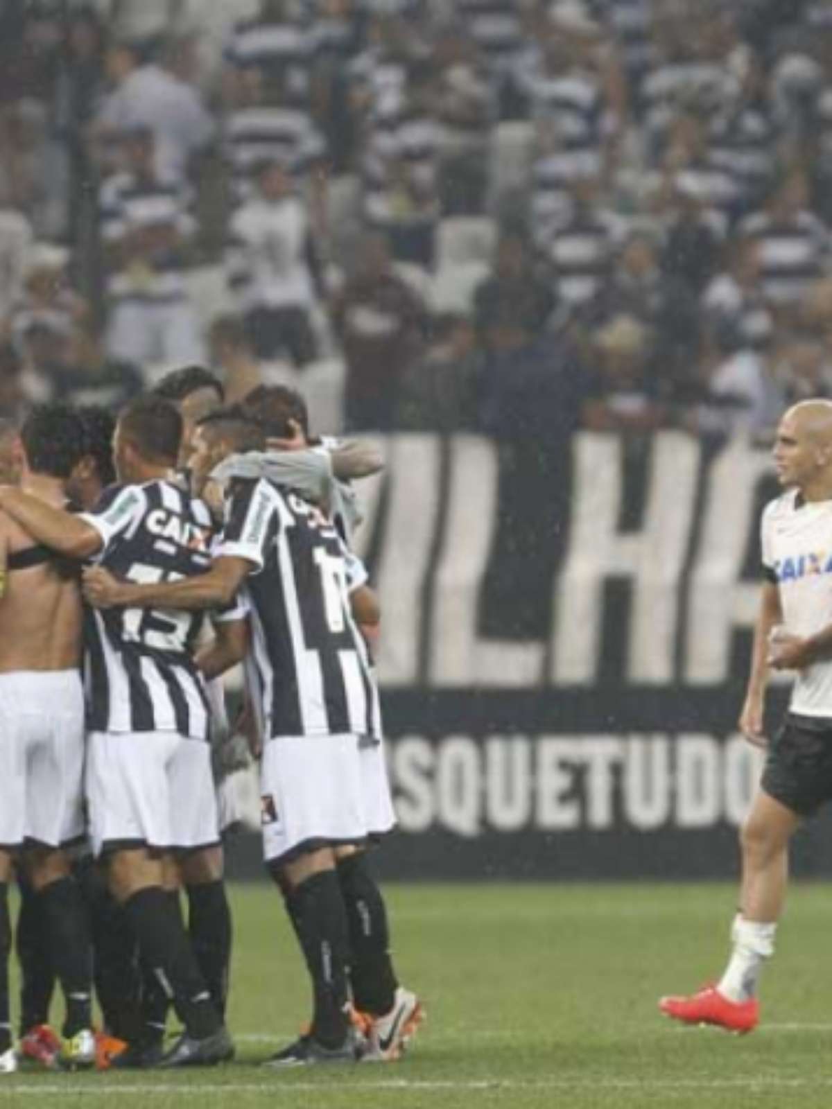 Primeiro jogo oficial do Corinthians na Arena completa 6 anos