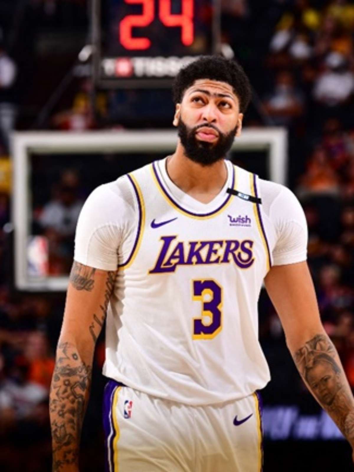 Anthony Davis tem atuação de gala e Lakers vence o Jazz