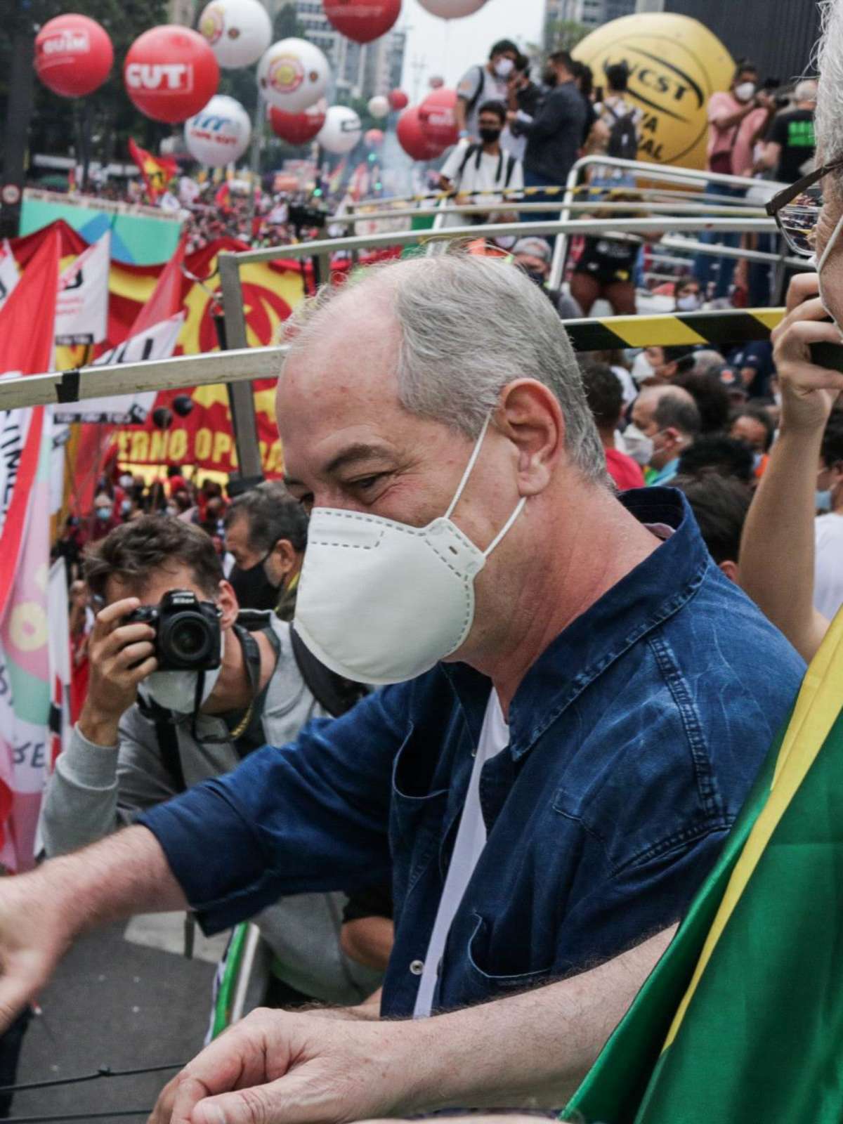 SP Ciro e Paulinho s o vaiados Haddad e Boulos pedem uni o