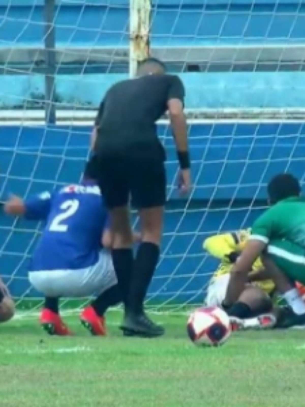 Tiroteio interrompe jogo pelo Carioca sub-20 da terceira divisão