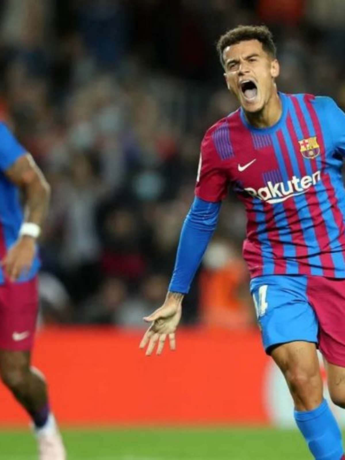 Barcelona prepara barca com Philippe Coutinho e mais quatro jogadores, diz  jornal espanhol