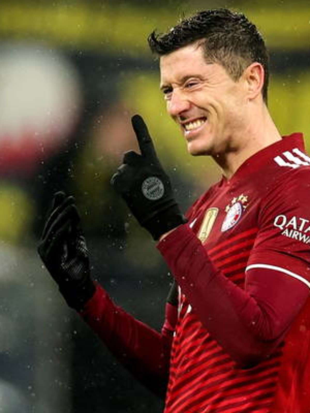 Lewandowski é eleito melhor jogador do mundo pela Fifa