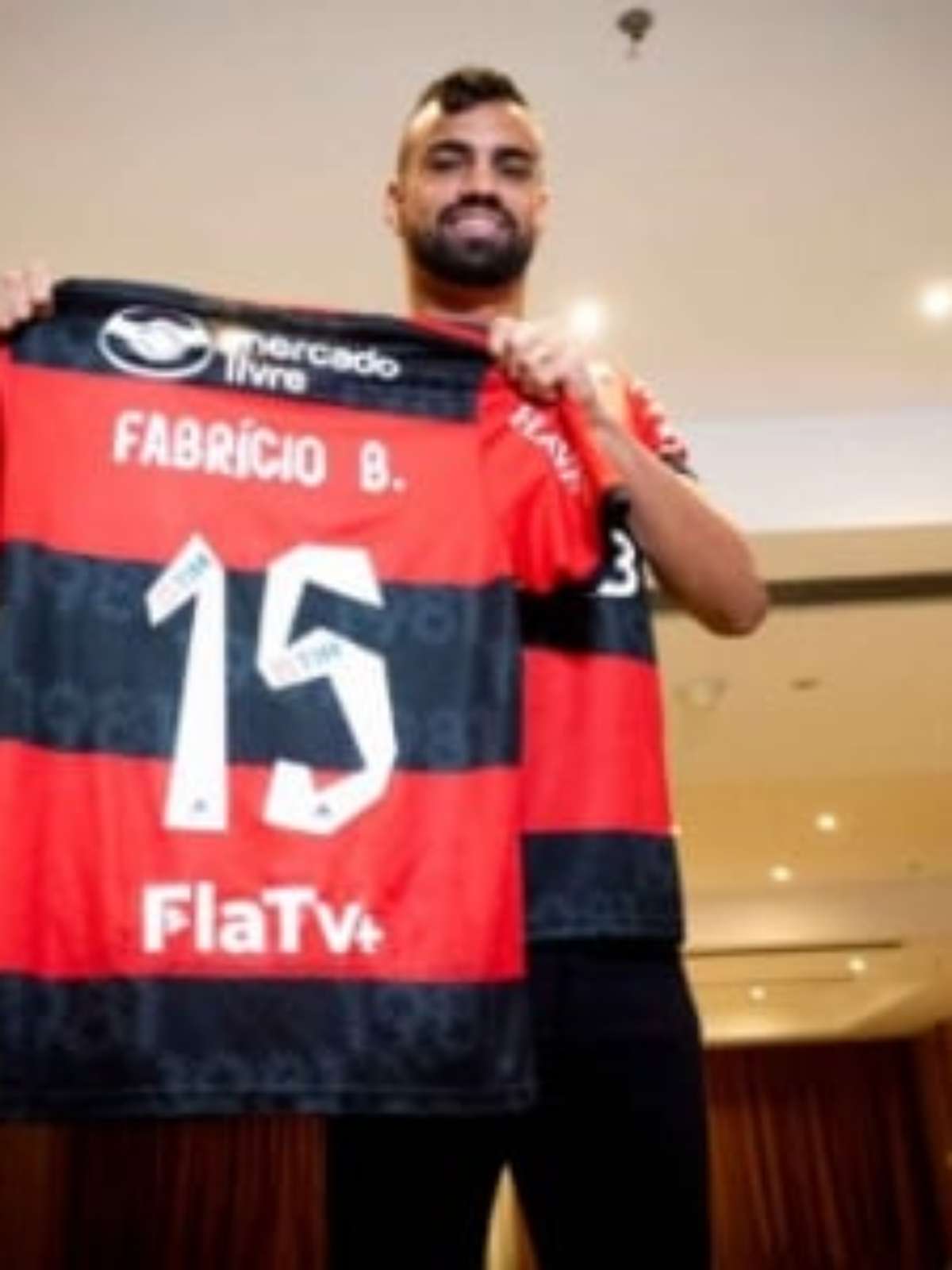 Flamengo apresenta novo reforço da temporada: Gustavo Henrique