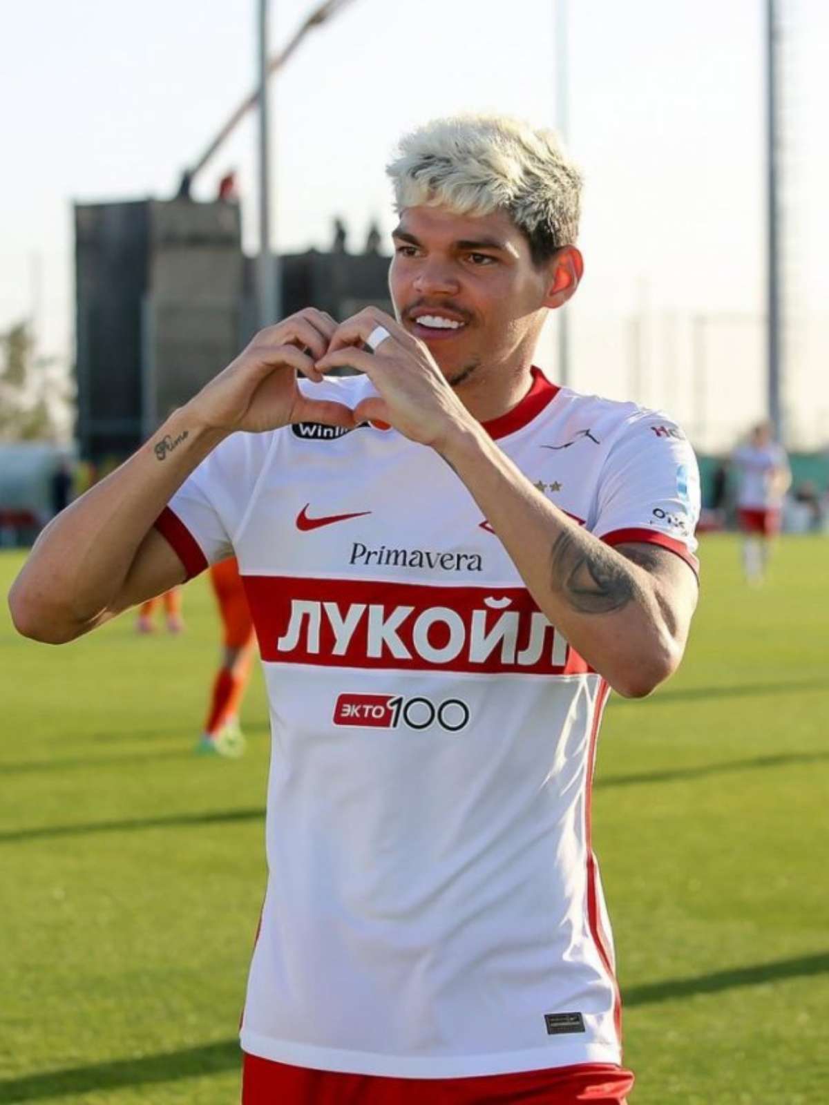 Ayrton Lucas comenta intertemporada do Spartak Moscou e troca de comissão  técnica