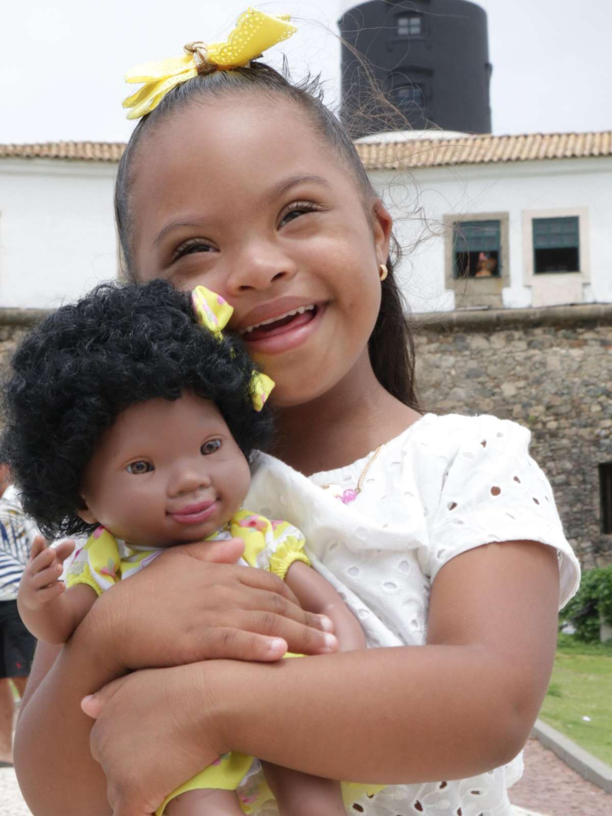 Representatividade: Apae lança bonecas com síndrome de Down