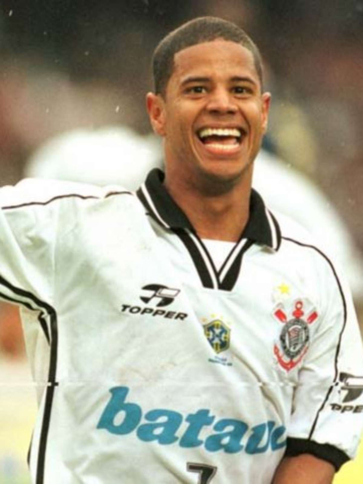 Ex-jogador do Corinthians conta que se converteu através de Marcelinho  Carioca - Guiame