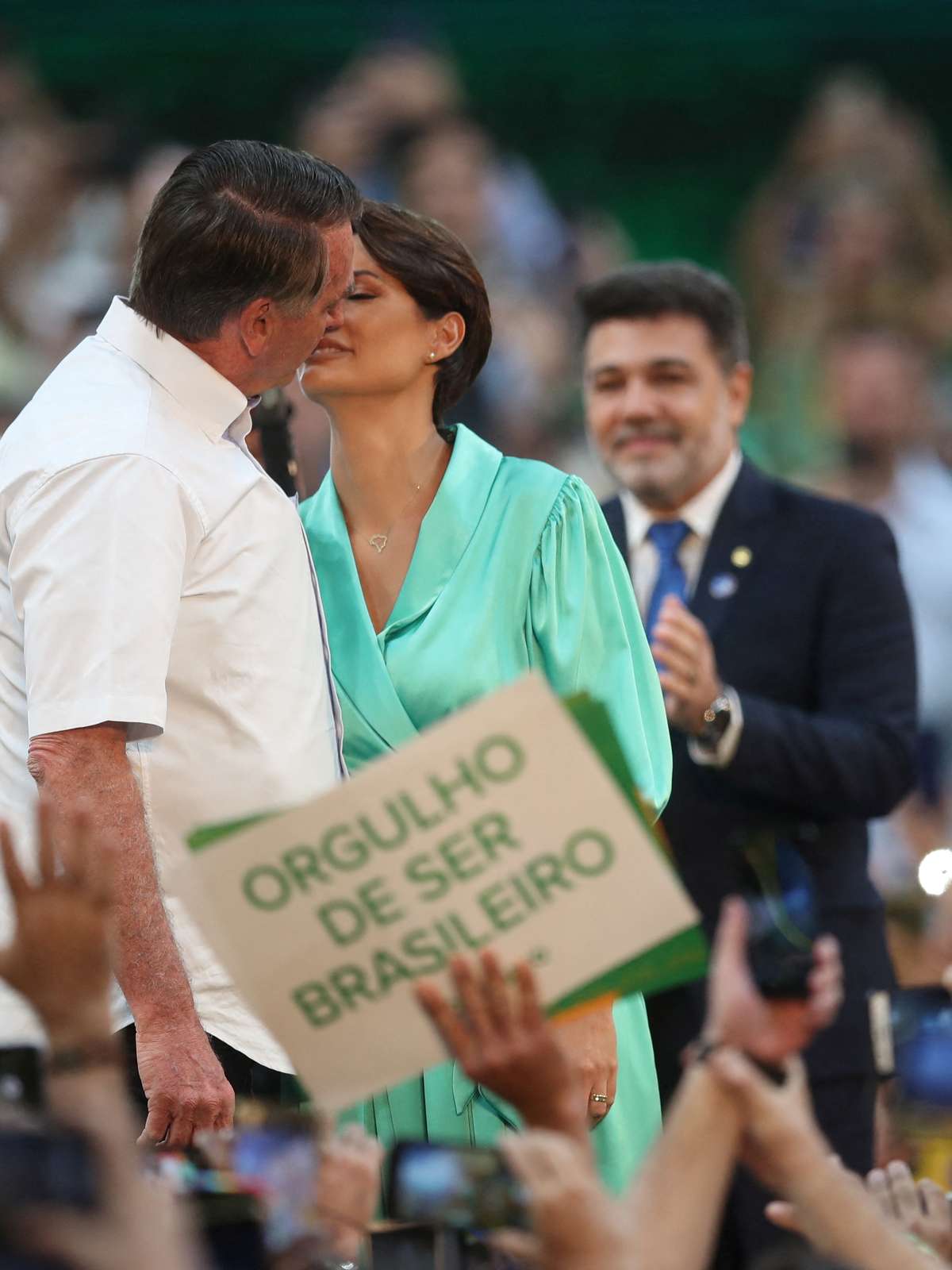 Nem é tanto assim', diz Michelle Bolsonaro sobre salário de R$ 33 mil que  receberá no PL – Política – CartaCapital