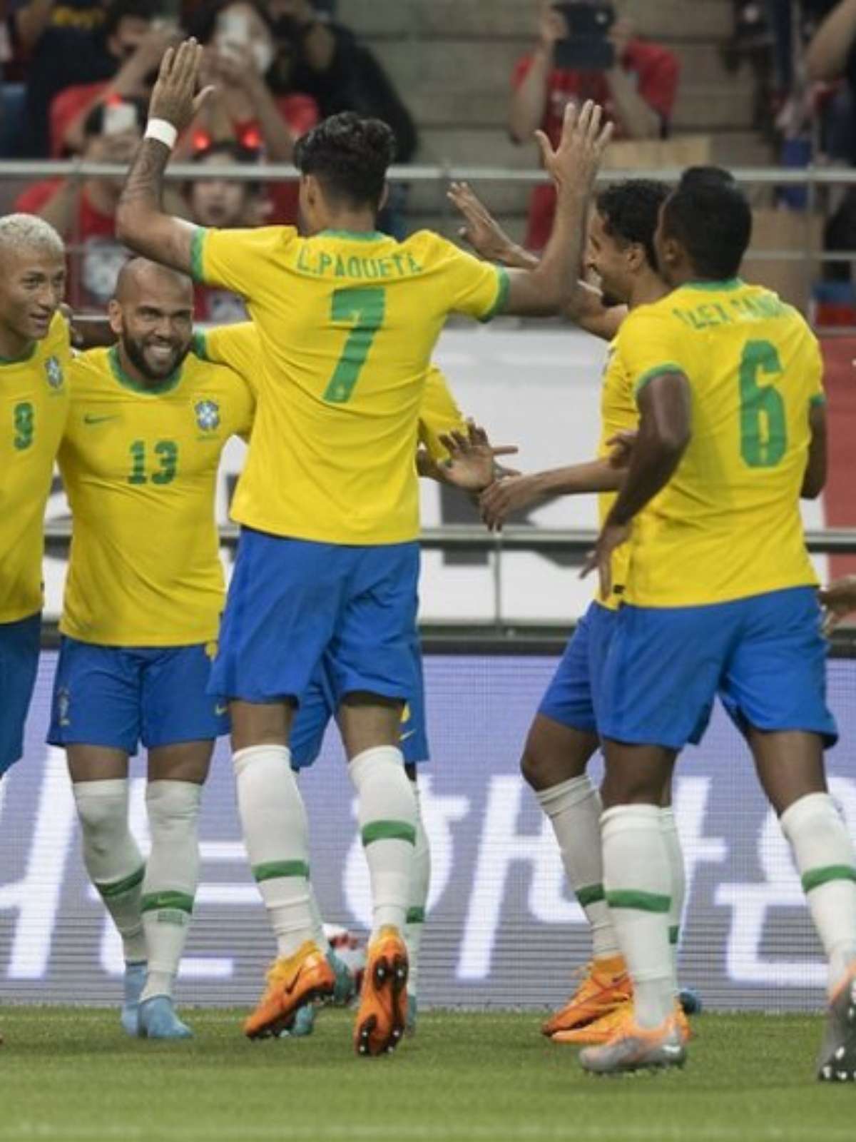 Amanhã tem o segundo jogo do Brasil na Copa do Mundo!!
