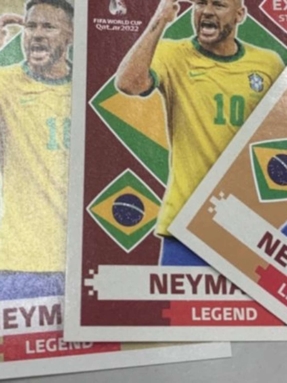 Figurinha Neymar Legend DOURADA Copa 2022