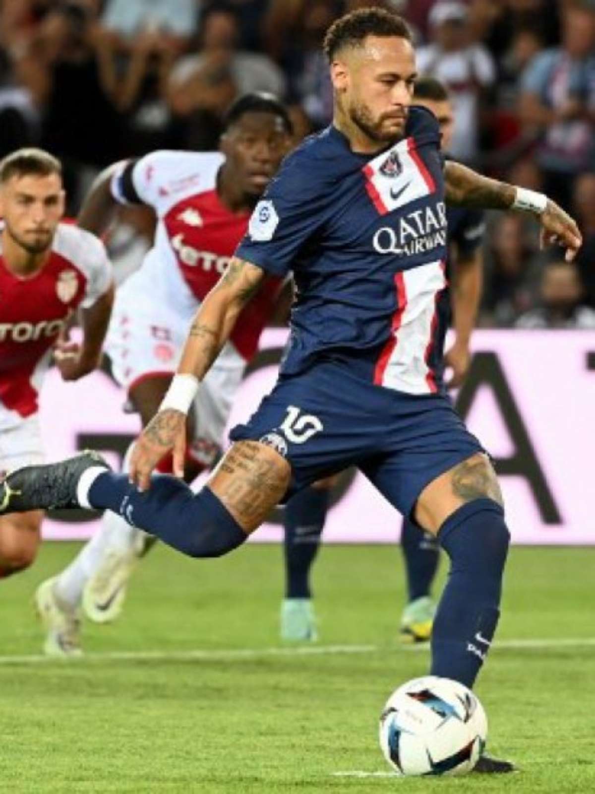 Neymar marca, mas Paris Saint-Germain empata com Reims