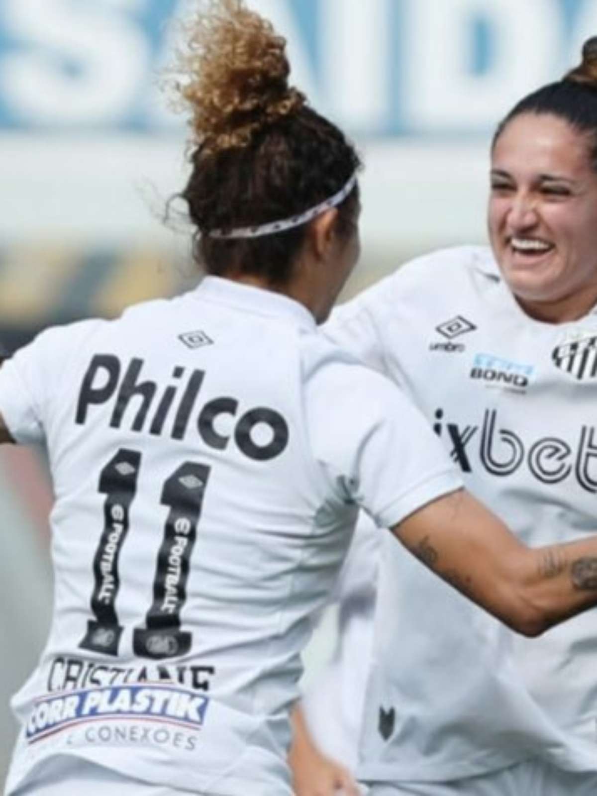 Cristiane faz quatro gols em goleada do Santos pelo Paulista