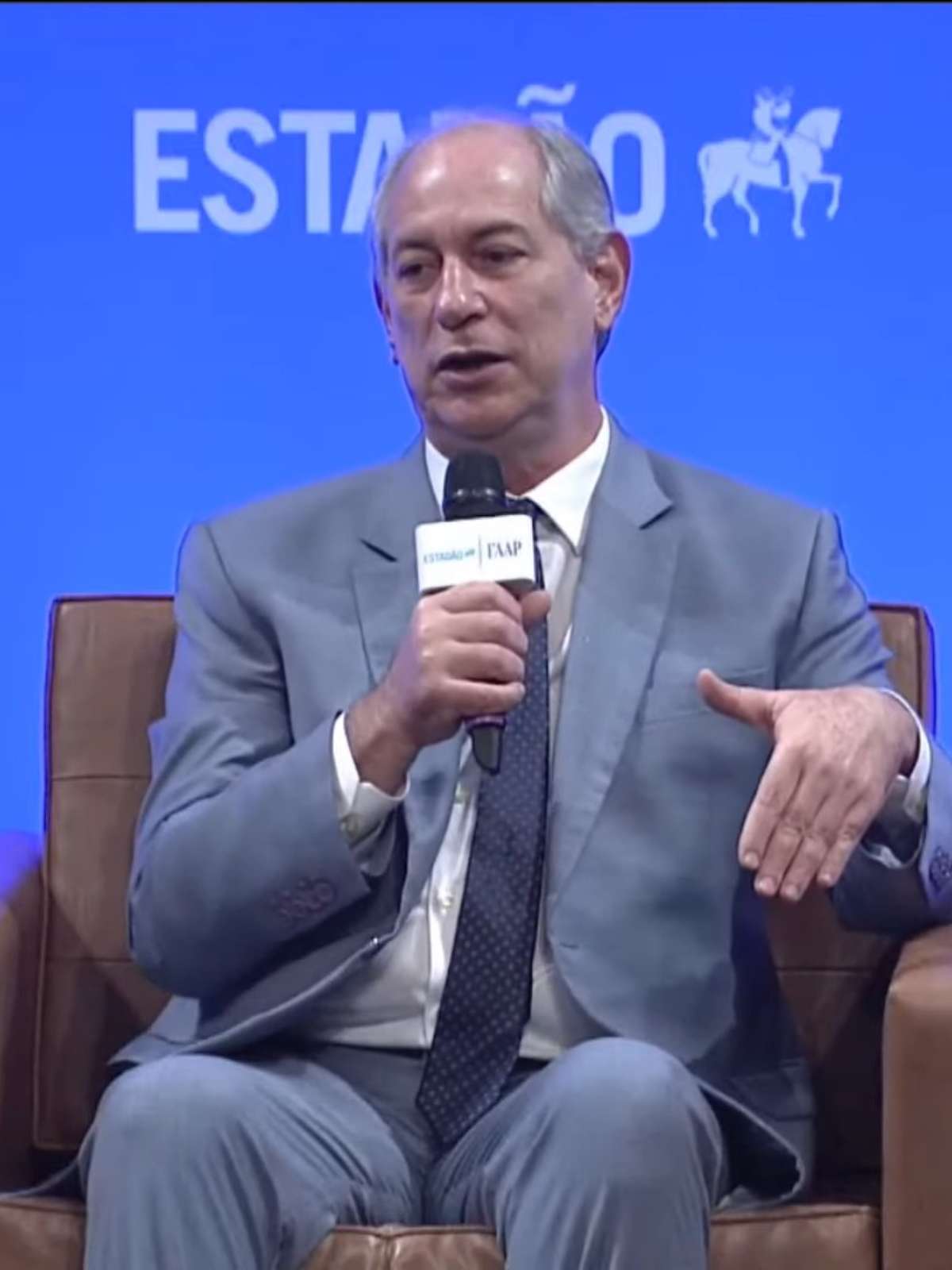 Ciro Gomes participa agora de sabatina Estad o FAAP assista