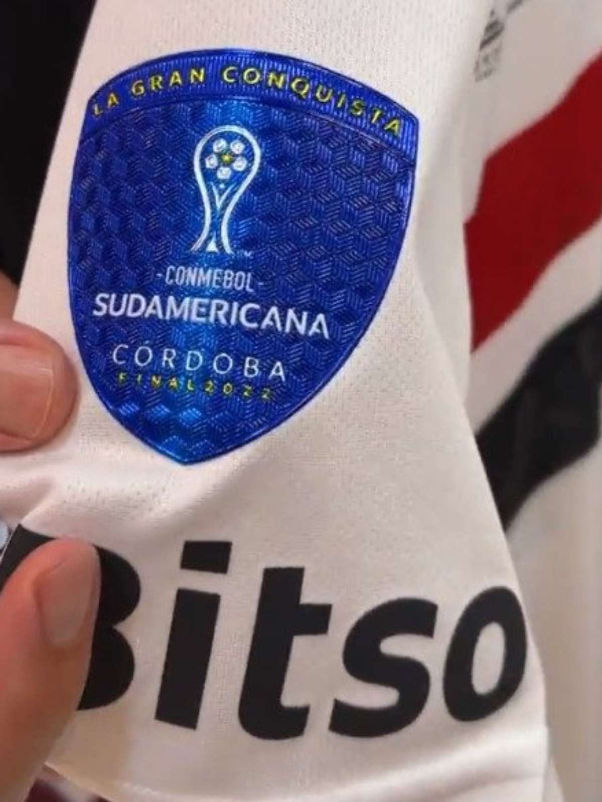 CONMEBOL revela patchs de finais da Libertadores e Sul-Americana