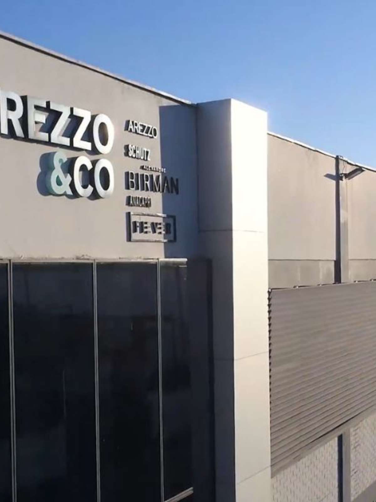 Arezzo Co lan a 2 turma de acelera o e foca agora no nacional