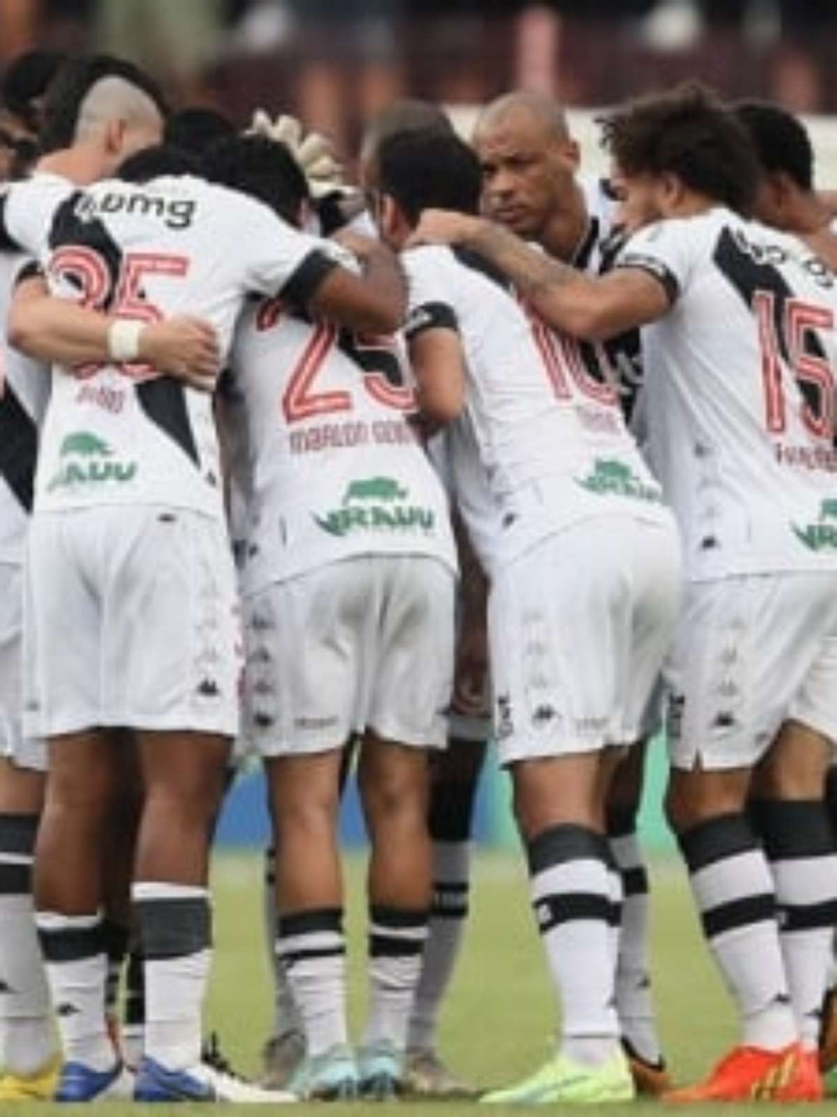 Vasco critica adiamento de clássico com Fla para favorecer um dos times -  12/04/2021 - UOL Esporte