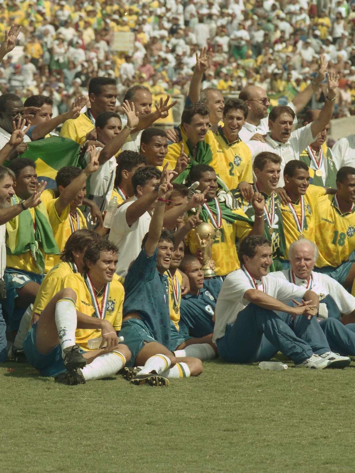Luto por Senna e peso de jejum impulsionaram o Brasil na busca pelo tetra