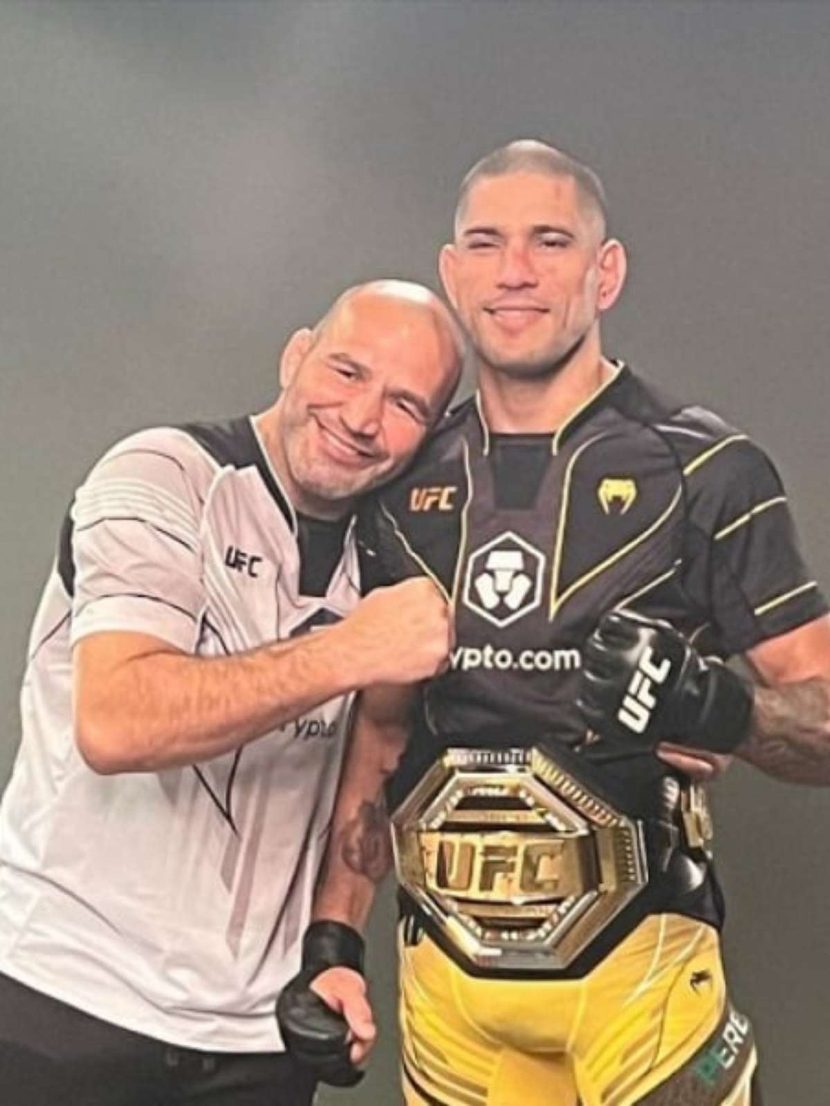Com título de Alex Poatan, Brasil dispara na lista de países com mais  campeões do UFC