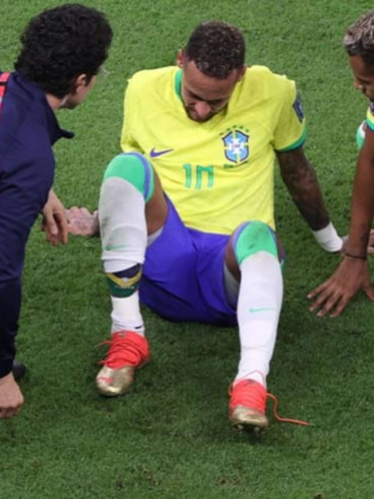 Neymar vai poder jogar? Veja o que disse o médico da seleção brasileira de  futebol sobre o quadro de saúde de Neymar Jr. e Danilo