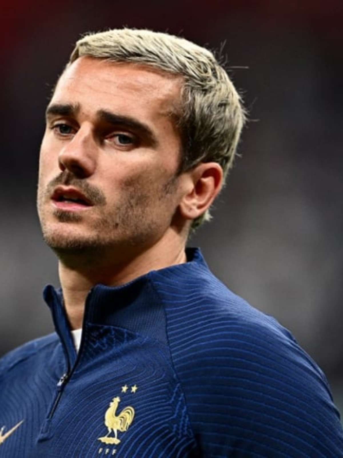 Como pode Griezmann jogar bem com cabelo descolorido?', ironiza