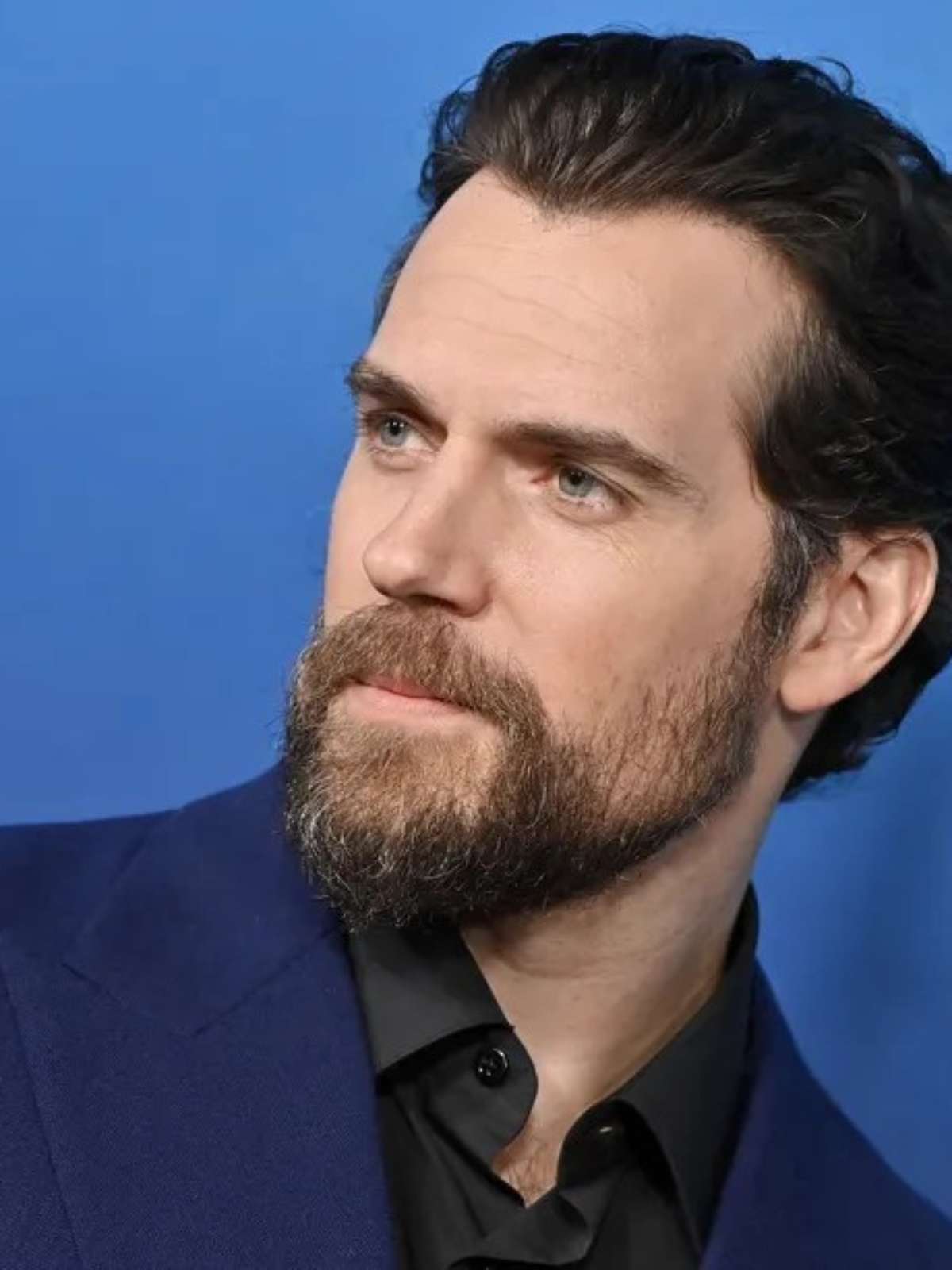 Space Brasil - E hoje é aniversário do Henry Cavill! Qual