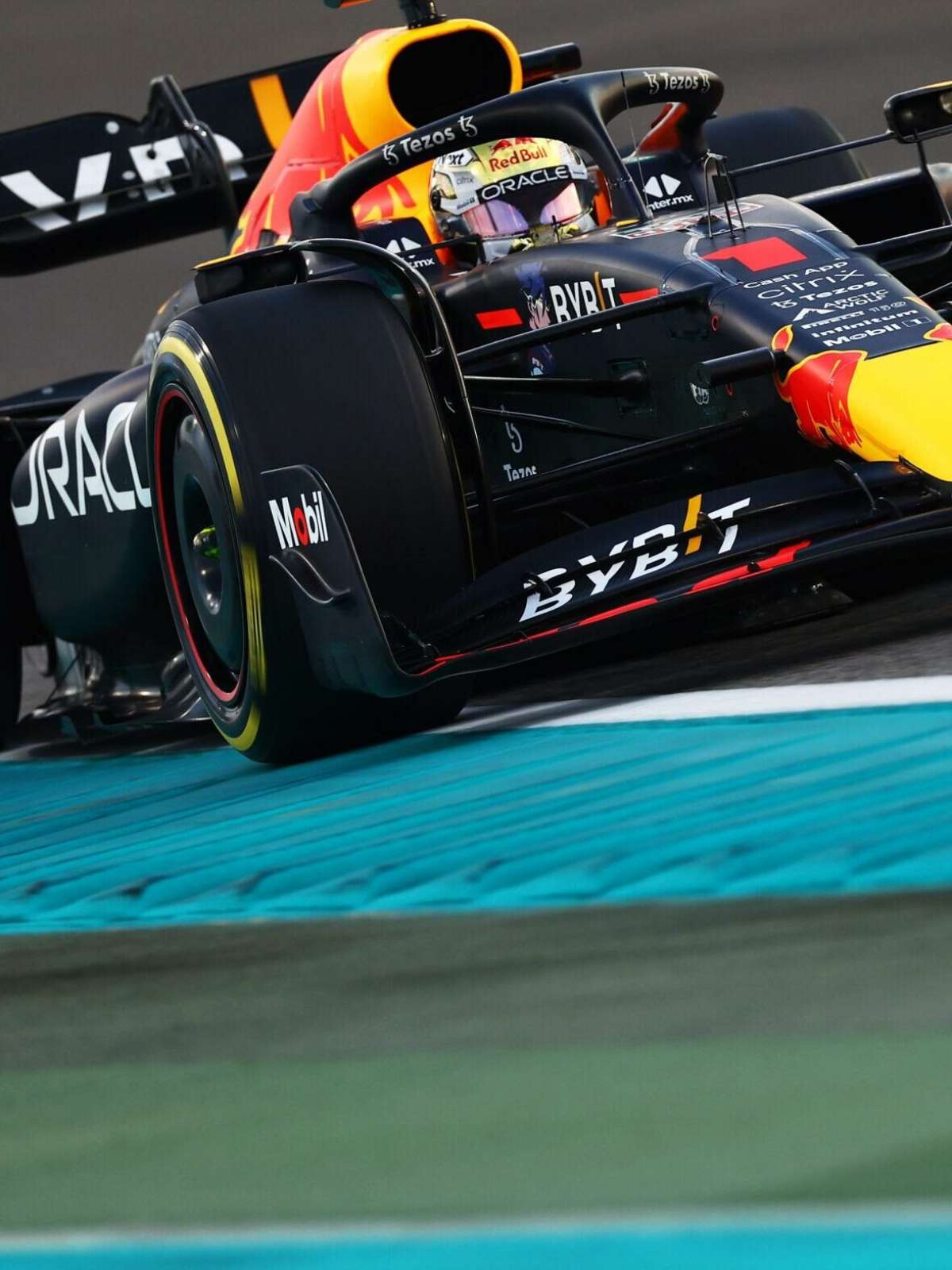 Max Verstappen é bicampeão mundial de Fórmula 1 em 2022