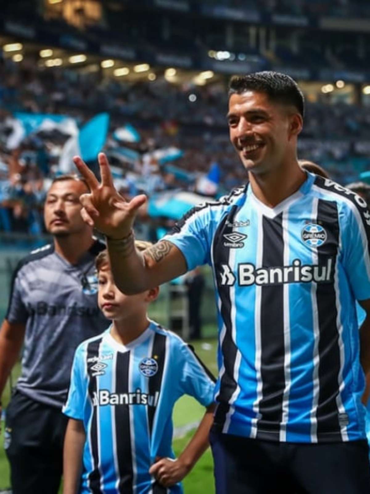 Reforço do Grêmio, Suárez comenta em publicação do Vasco desejando