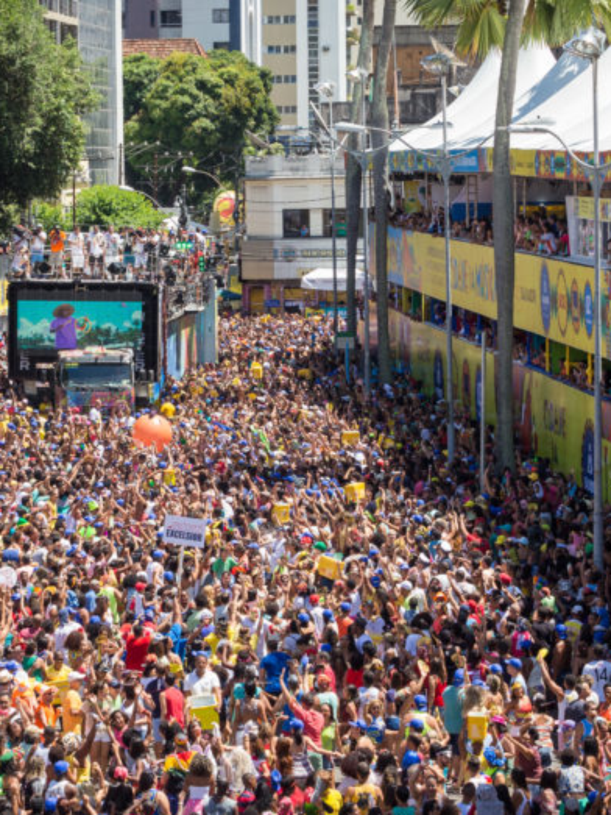 Carnaval de Salvador 2023: como os shows incentivam a economia da cidade