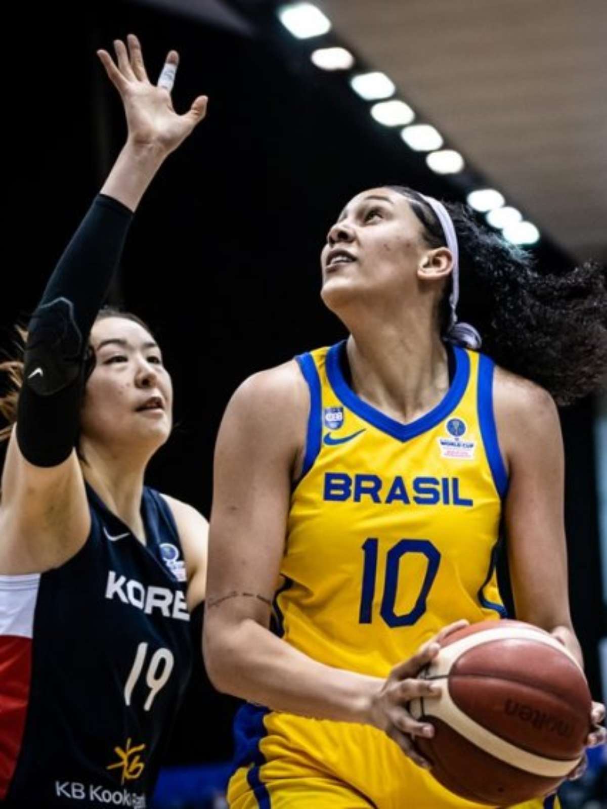 Brasil bate México no basquete e joga no domingo por vaga na