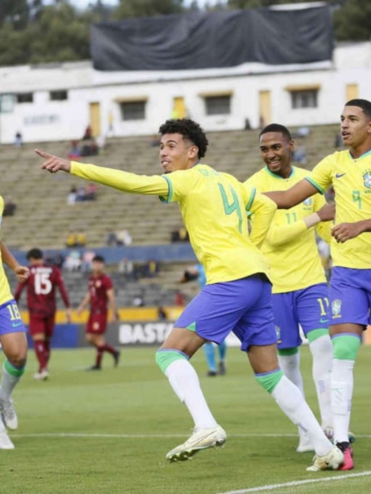 Equador x Brasil: onde assistir ao vivo o jogo desta segunda (20/11) pela  Copa do Mundo Sub-17, Futebol