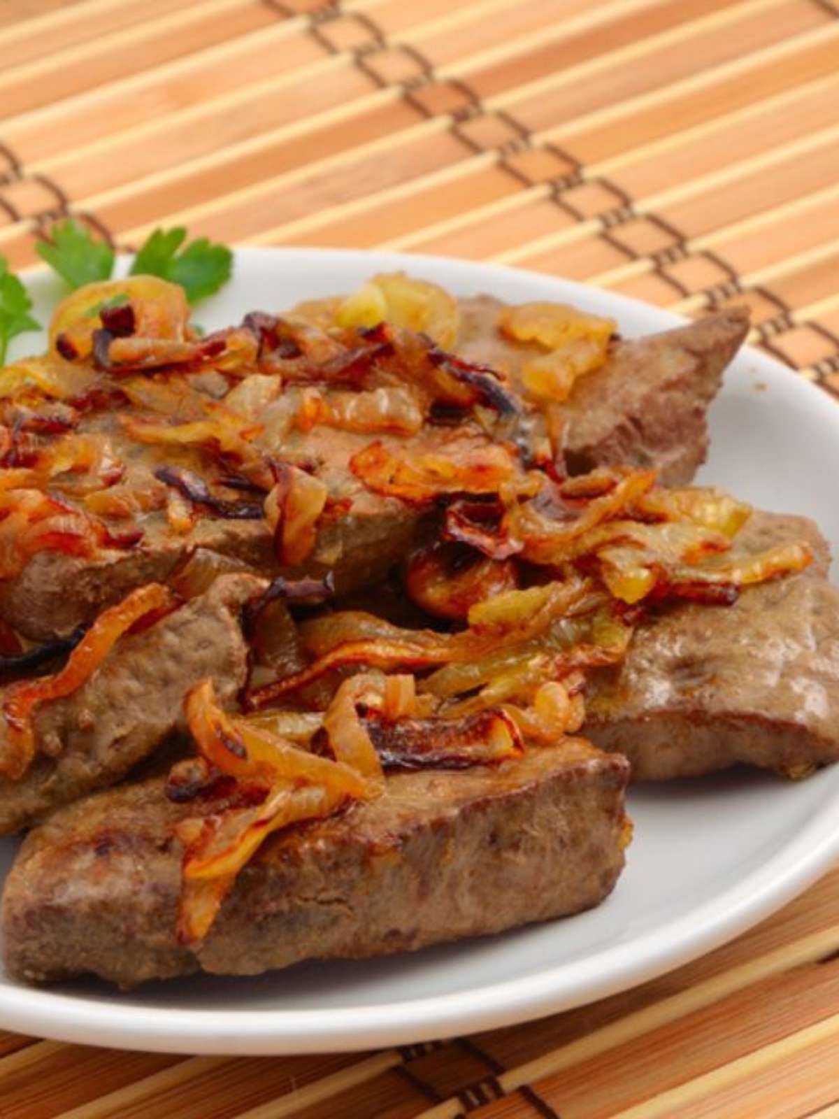 Receita de Bife de Fígado Acebolado, 357,53 calorias por porção