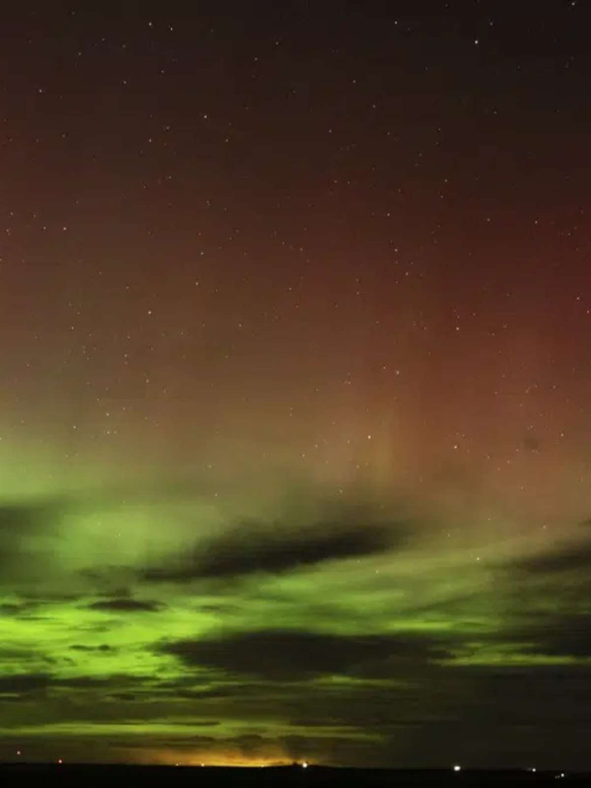 O que explica esta incrível tempestade de auroras multicoloridas?