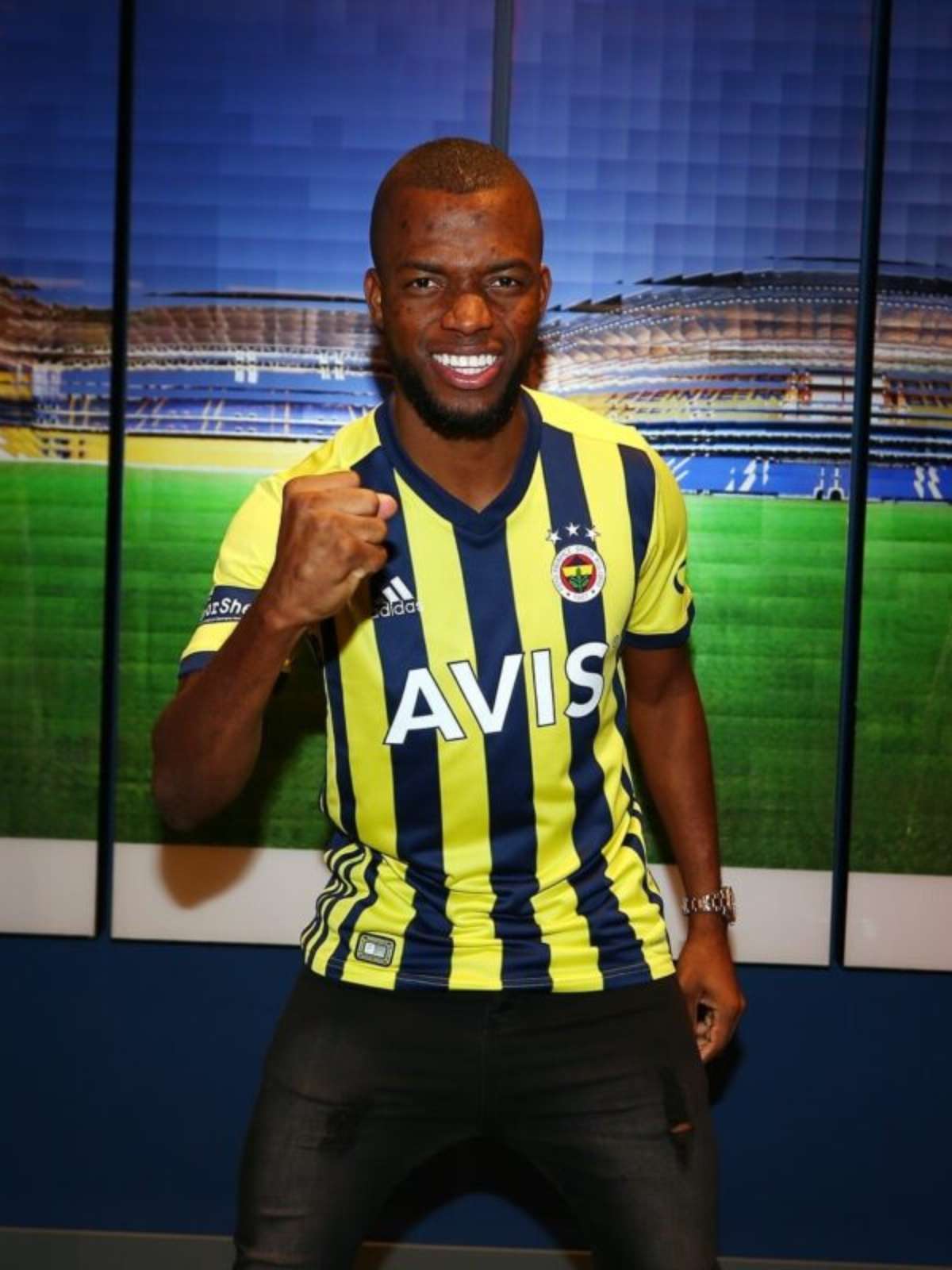 Enner Valencia no jogo de hoje : r/futebol