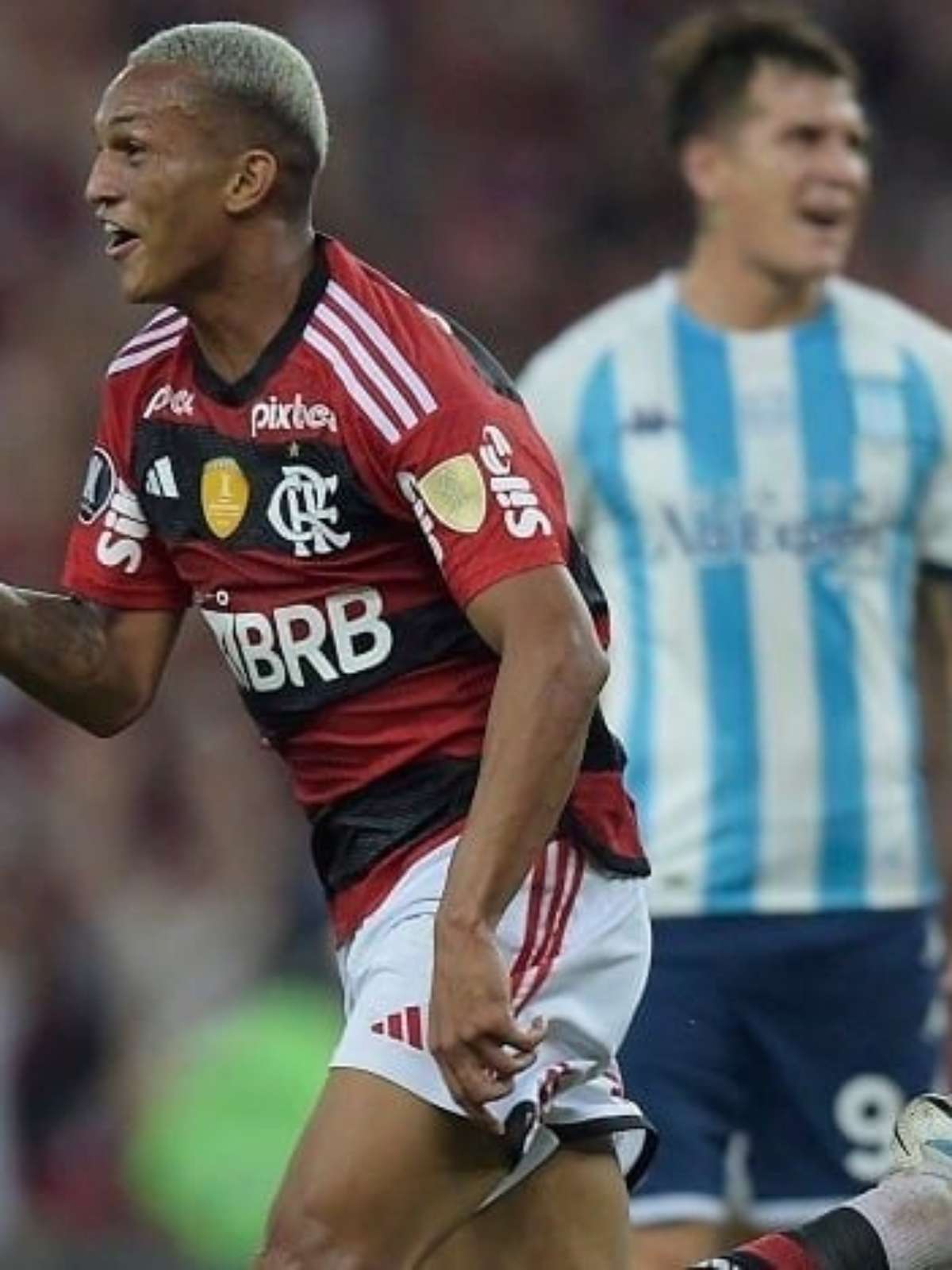 Wesley se emociona com primeiro gol pelo Flamengo e desabafa sobre críticas  - Superesportes