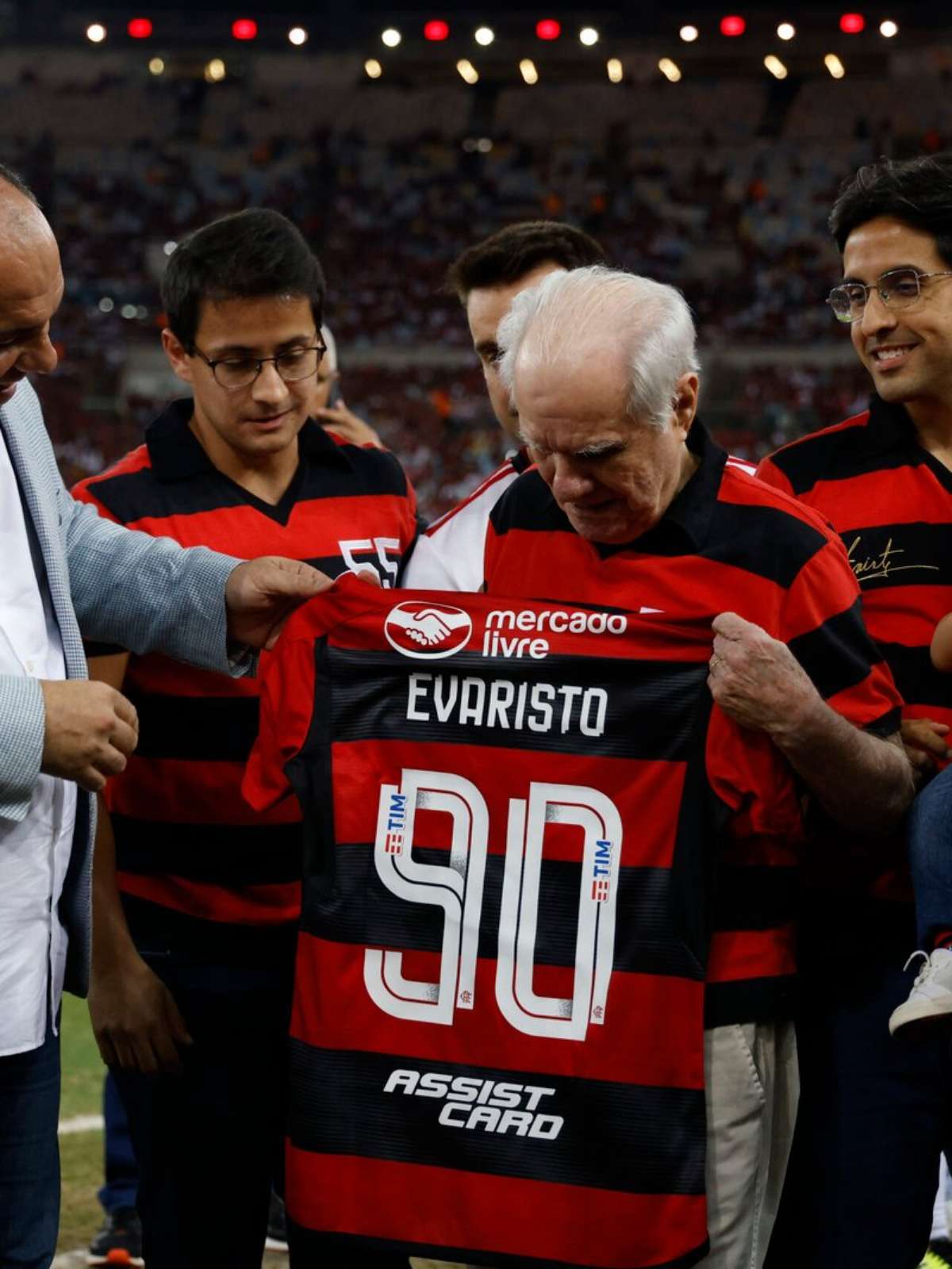 Ídolo e goleador, ex-jogador do Palmeiras recebe grande homenagem