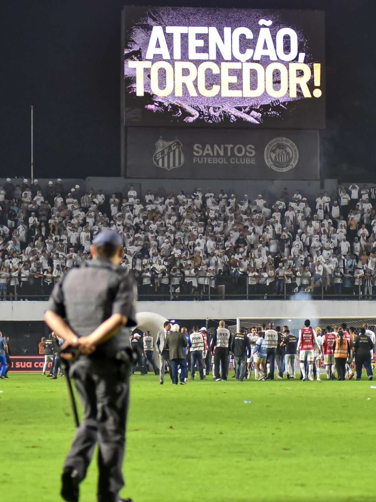 Vila Belmiro pronta para receber jogo entre Corinthians e Santos