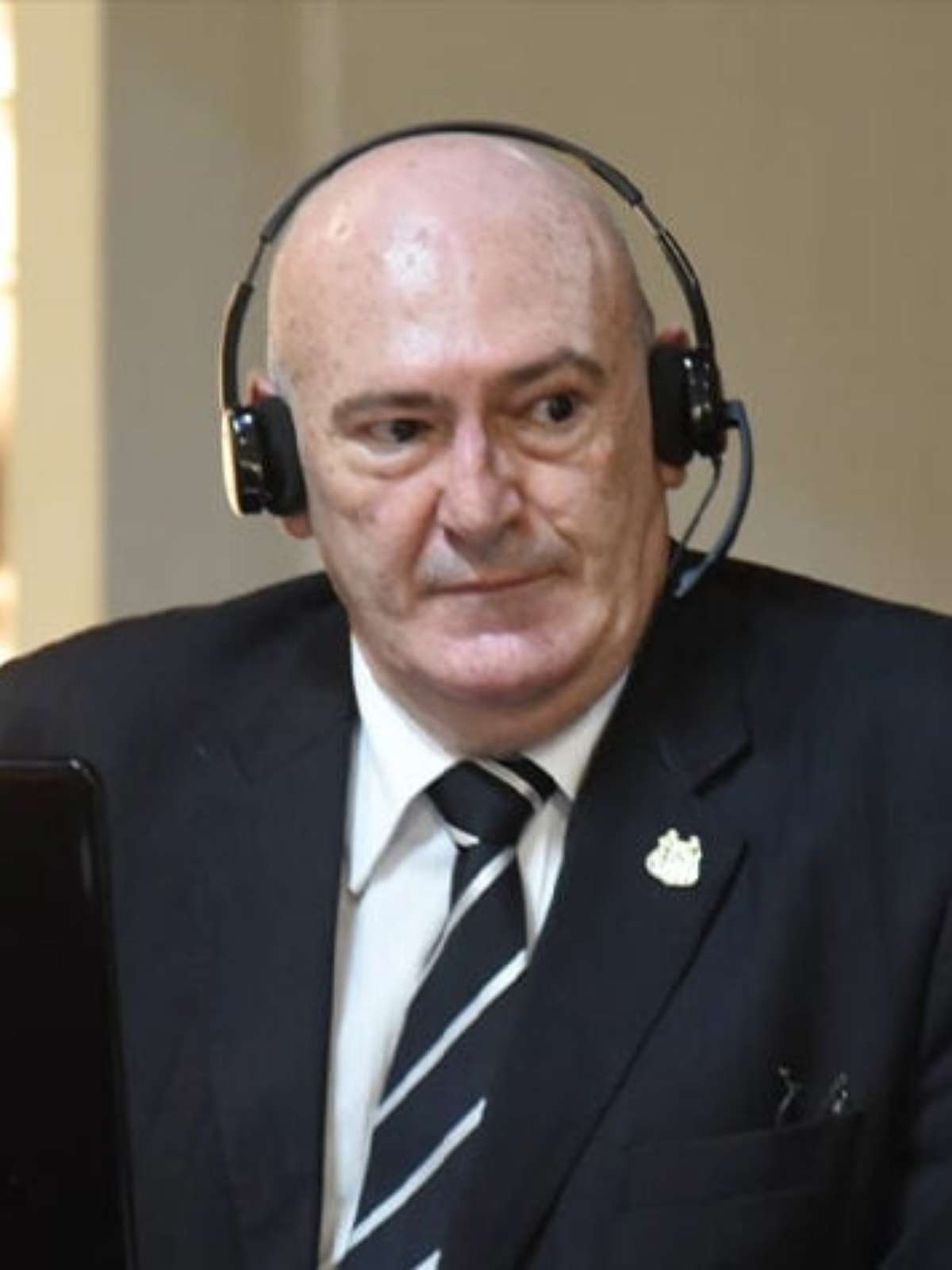 Silêncio de Andrés Rueda, presidente do Santos, gera revolta e