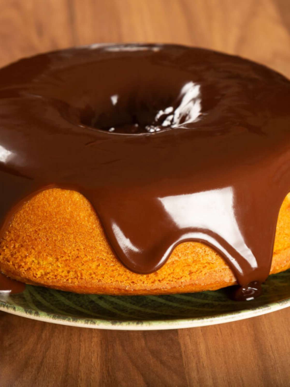 Bolo de Cenoura com Cobertura de Chocolate Sem Glúten e Sem Lactose