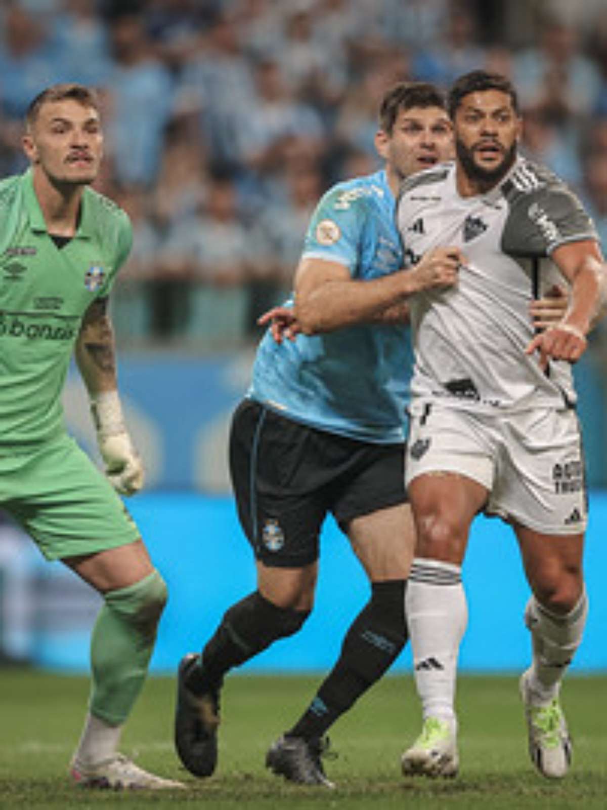 Atlético-MG x Grêmio: Hulk e Suárez colecionam semelhanças antes de  confronto direto, futebol