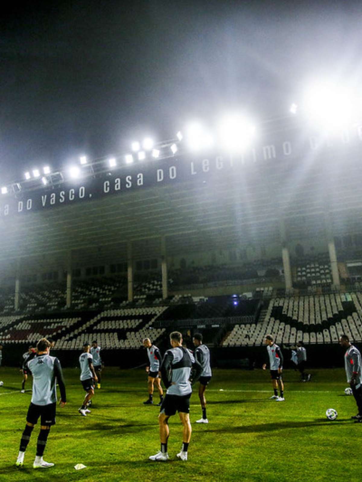 Justiça do Rio libera São Januário para jogo do Vasco