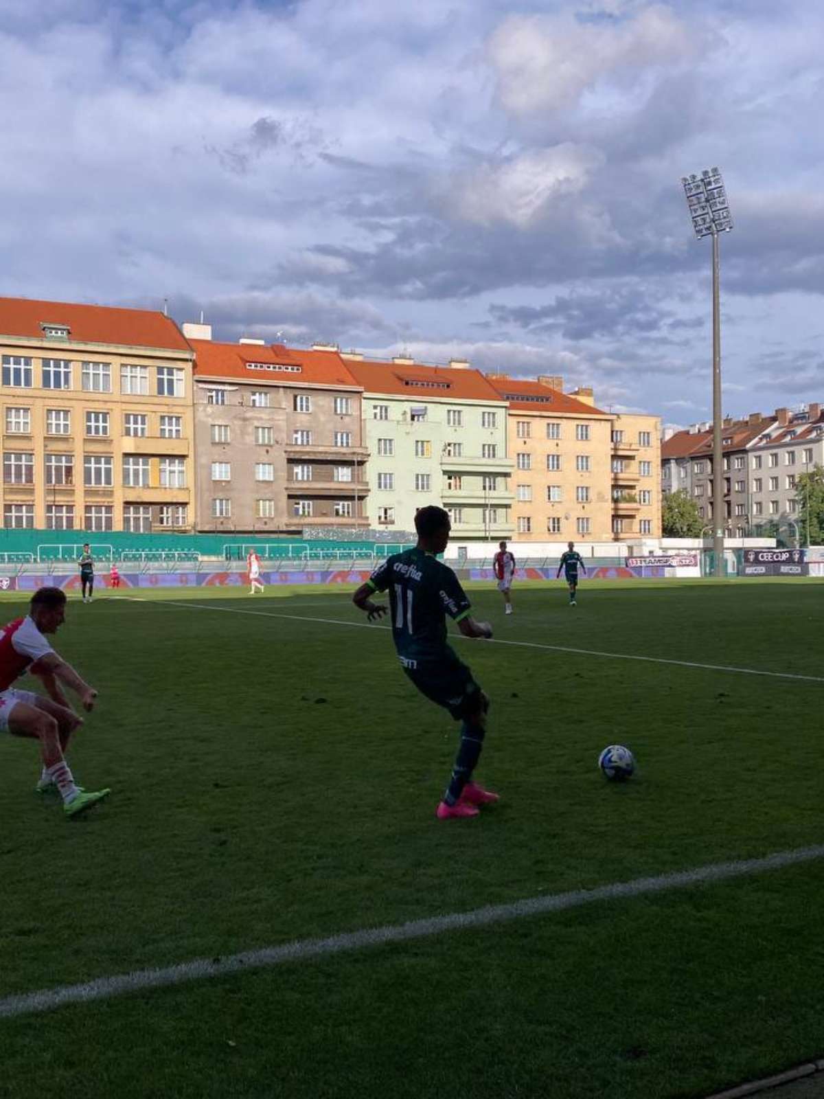 O impacto inicial na Champions resgata a grandeza do Slavia Praga