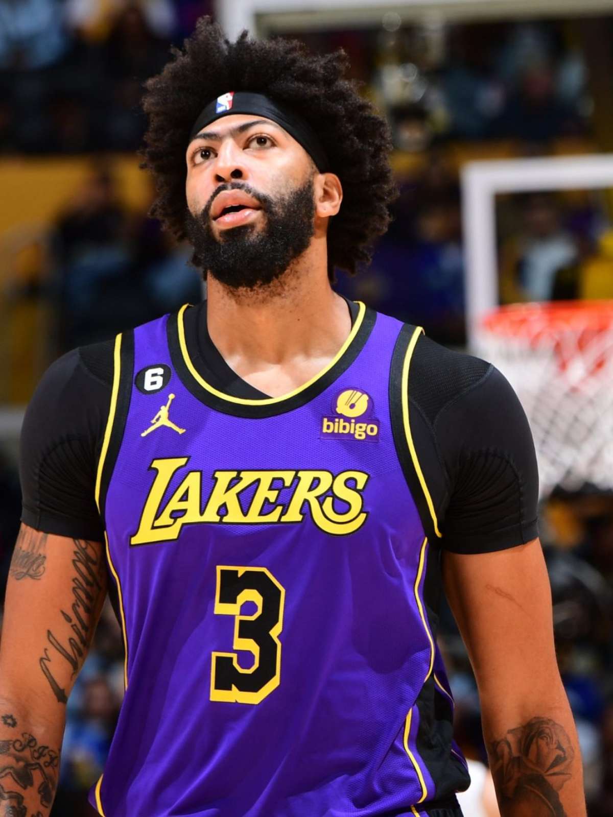 Anthony Davis assina uma extensão máxima antecipada com o Los Angeles Lakers