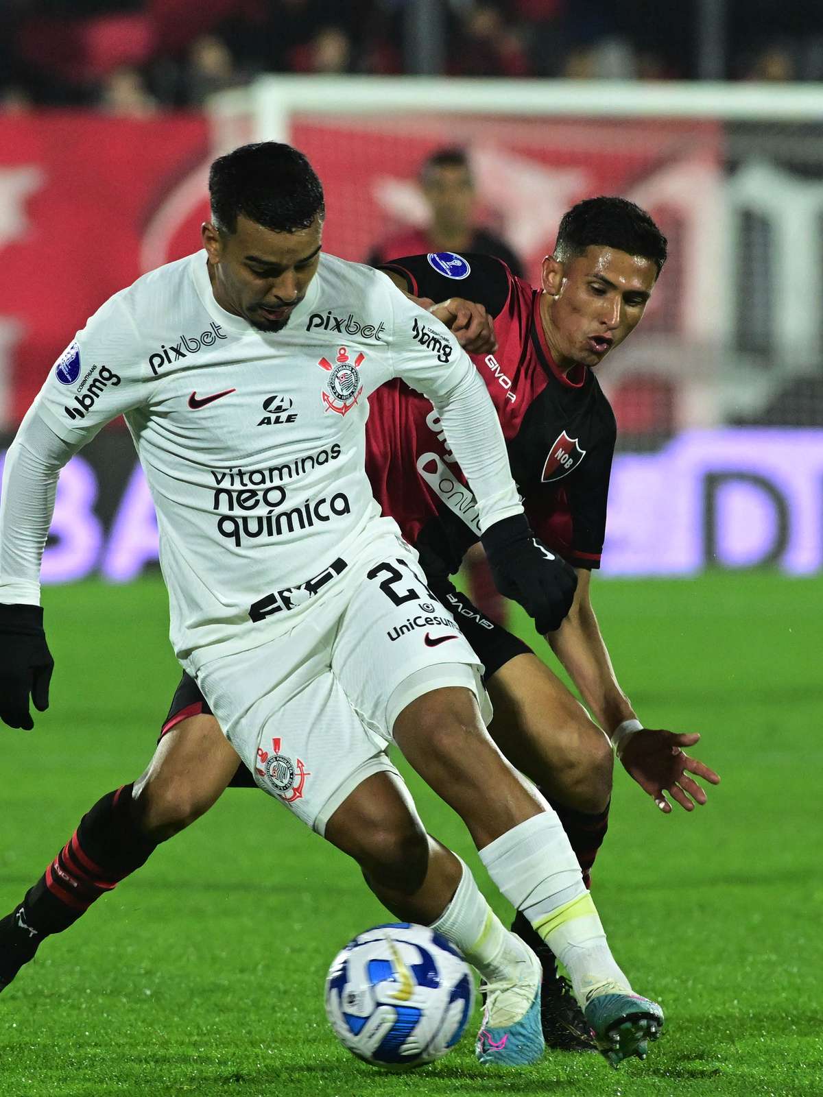 Há nove anos, Corinthians fazia seu primeiro jogo oficial na história da  Neo Química Arena