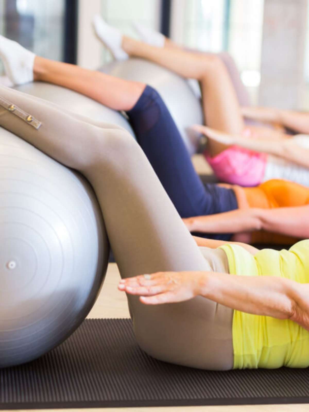 Quantas vezes por semana devo praticar Pilates?