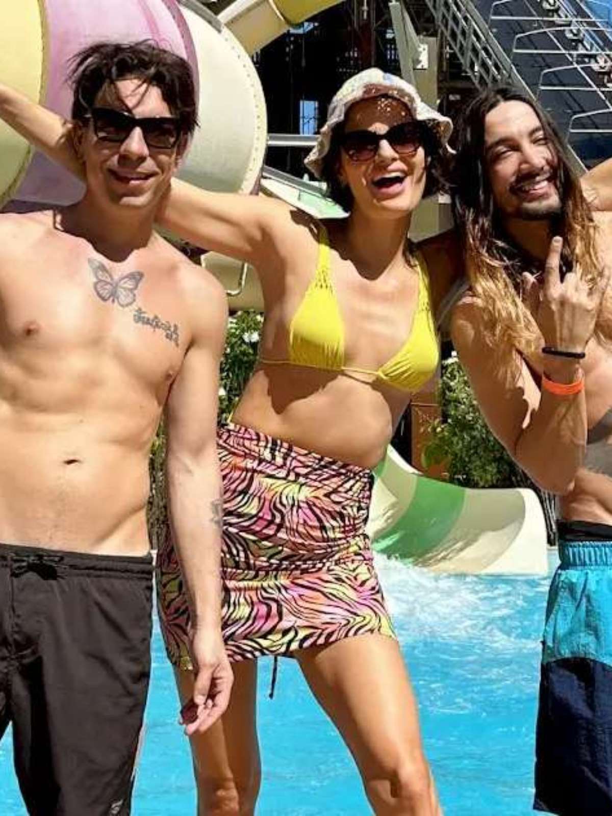 Di Ferrero, Isabelli Fontana e Gee Rocha se divertem no Beach Park